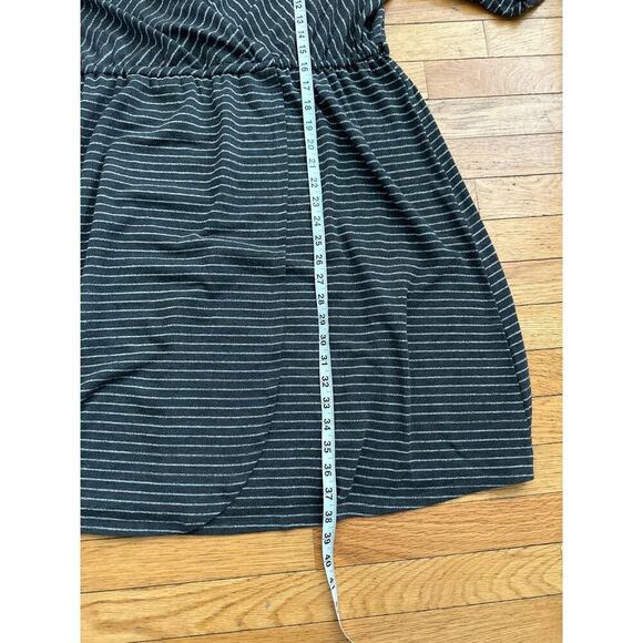 Womens Size 2x Torrid Faux Wrap Dress - Picture 5 of 6